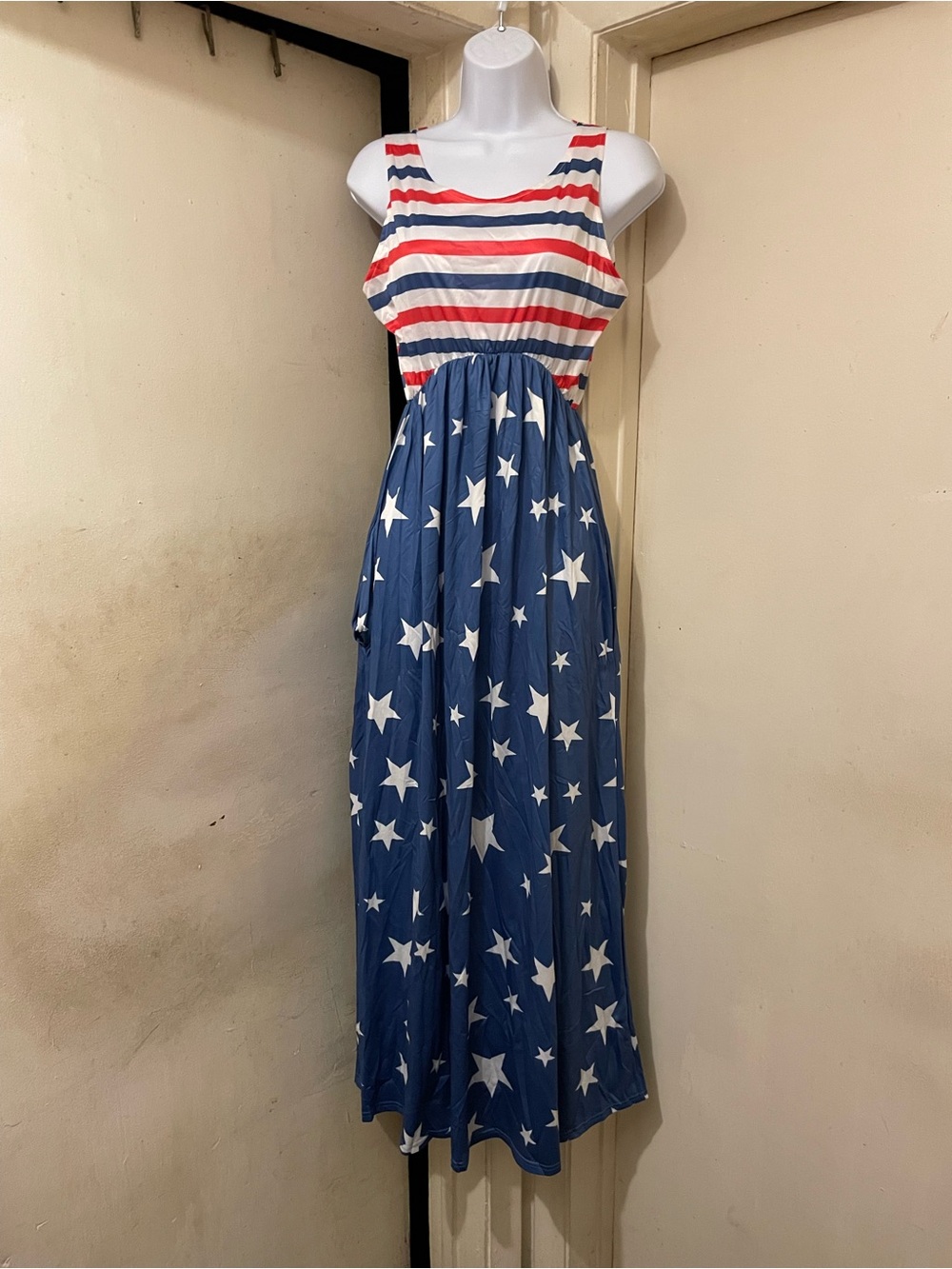 Women's Red White & Blue Striped Star Print Maxi Dress M Scoop Neck Sleeveless